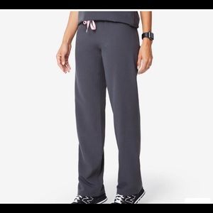 Figs Charcoal Livingston Bottoms Size Medium